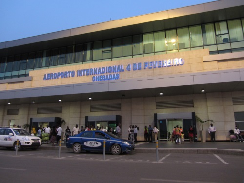 Reizen met het vliegtuig naar Angola