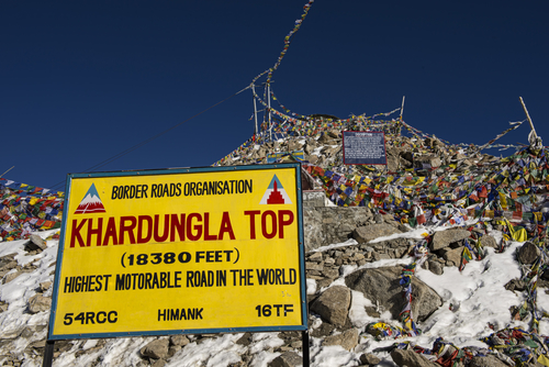 Khardung La, hoogste autoweg in India