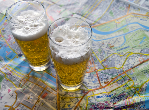 Biertje drinken op reis