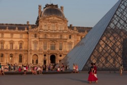 Louvre Museum in Parijs