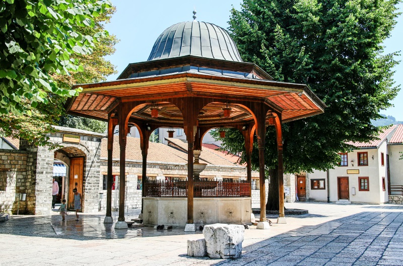 Fontein van de Gazi-Husrev-Bey Moskee in Sarajevo