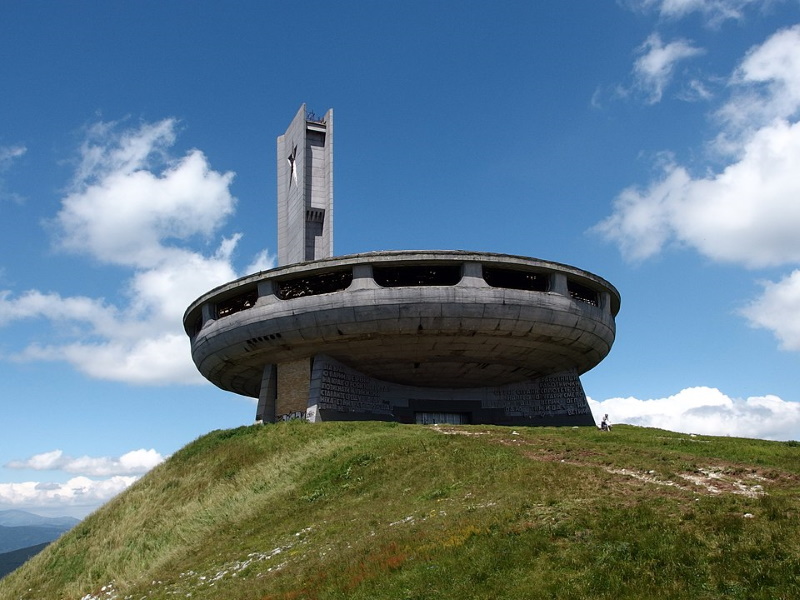 Buzludzha Monument in Bulgarije