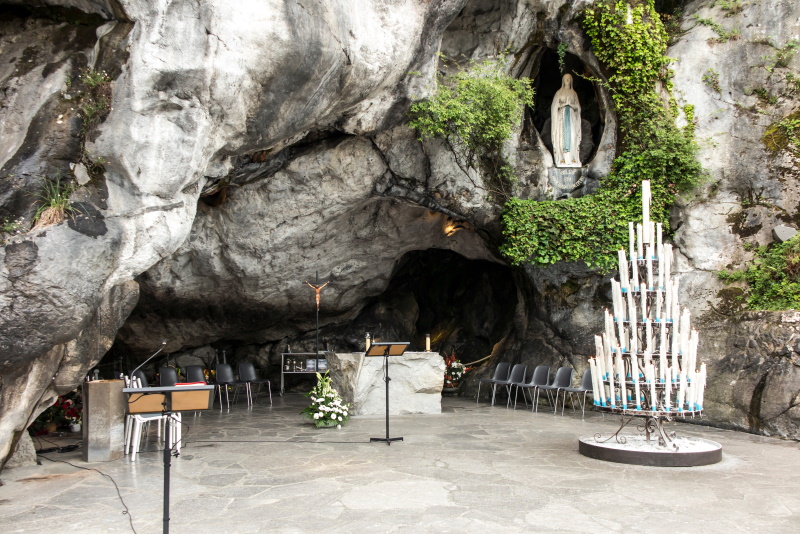Lourdes grot