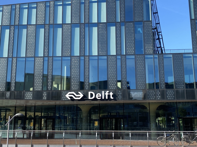 Delft station