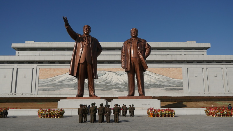 Beelden van de grote leiders in Noord-Korea