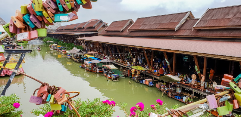Ayutthaya drijvende markt